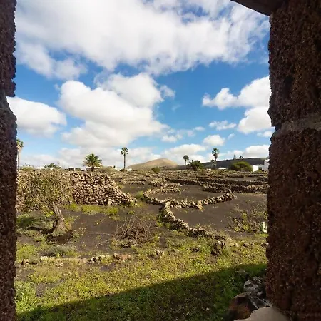 Casa Entre Vinedos En Masdache Hébergement de vacances