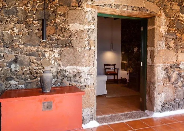 Casa Entre Vinedos En Masdache Hébergement de vacances *